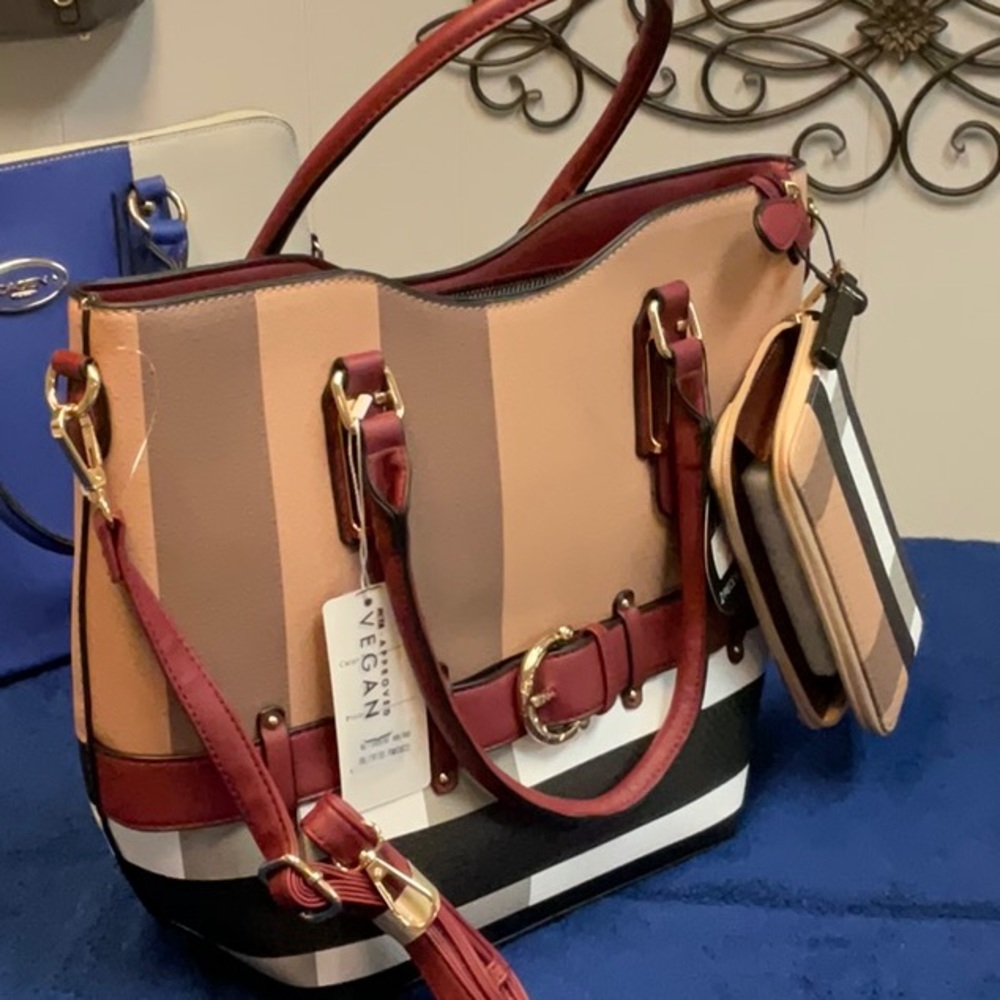 HANDBAG - Picture 4 of 13